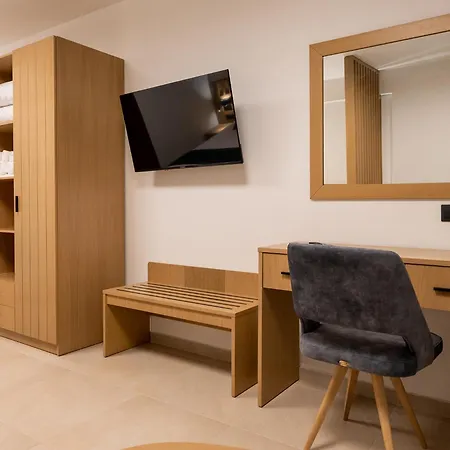 Antony's Luxury * Nikiti (Sithonia)