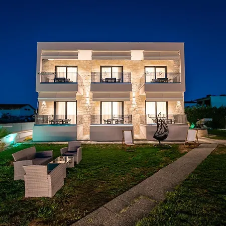 Antony's Luxury Nikiti (Sithonia)