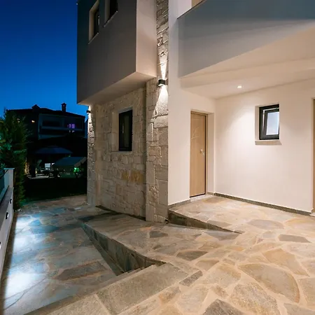 Antony's Luxury