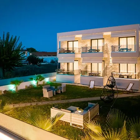Antony's Luxury Nikiti (Sithonia)
