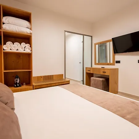 Antony's Luxury Nikiti (Sithonia)