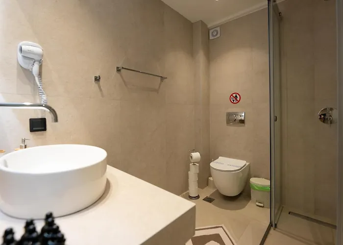 Antony's Luxury * Nikiti (Sithonia)